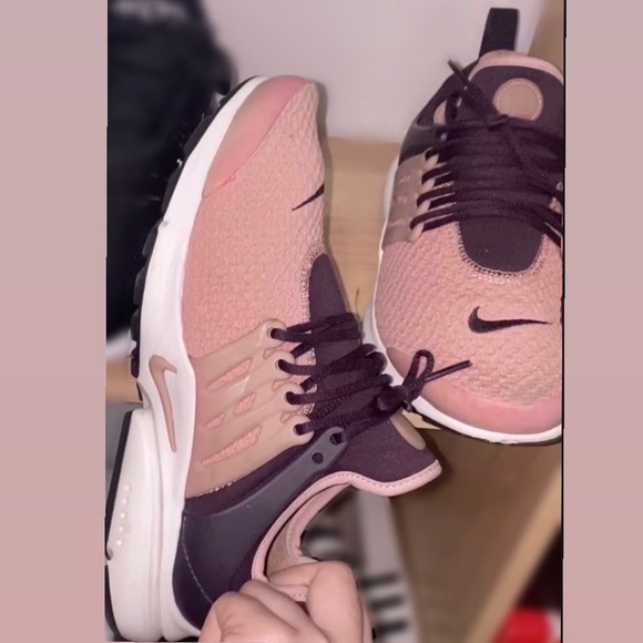 Women’s Nike Air Presto - Picture 3 of 3